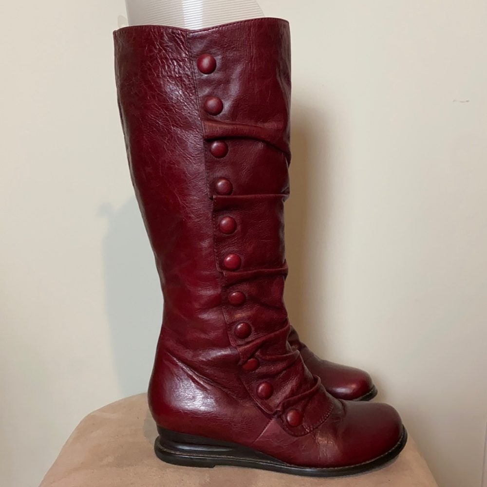 Miz Mooz Bloom Boots Wide Calf red leather size 8